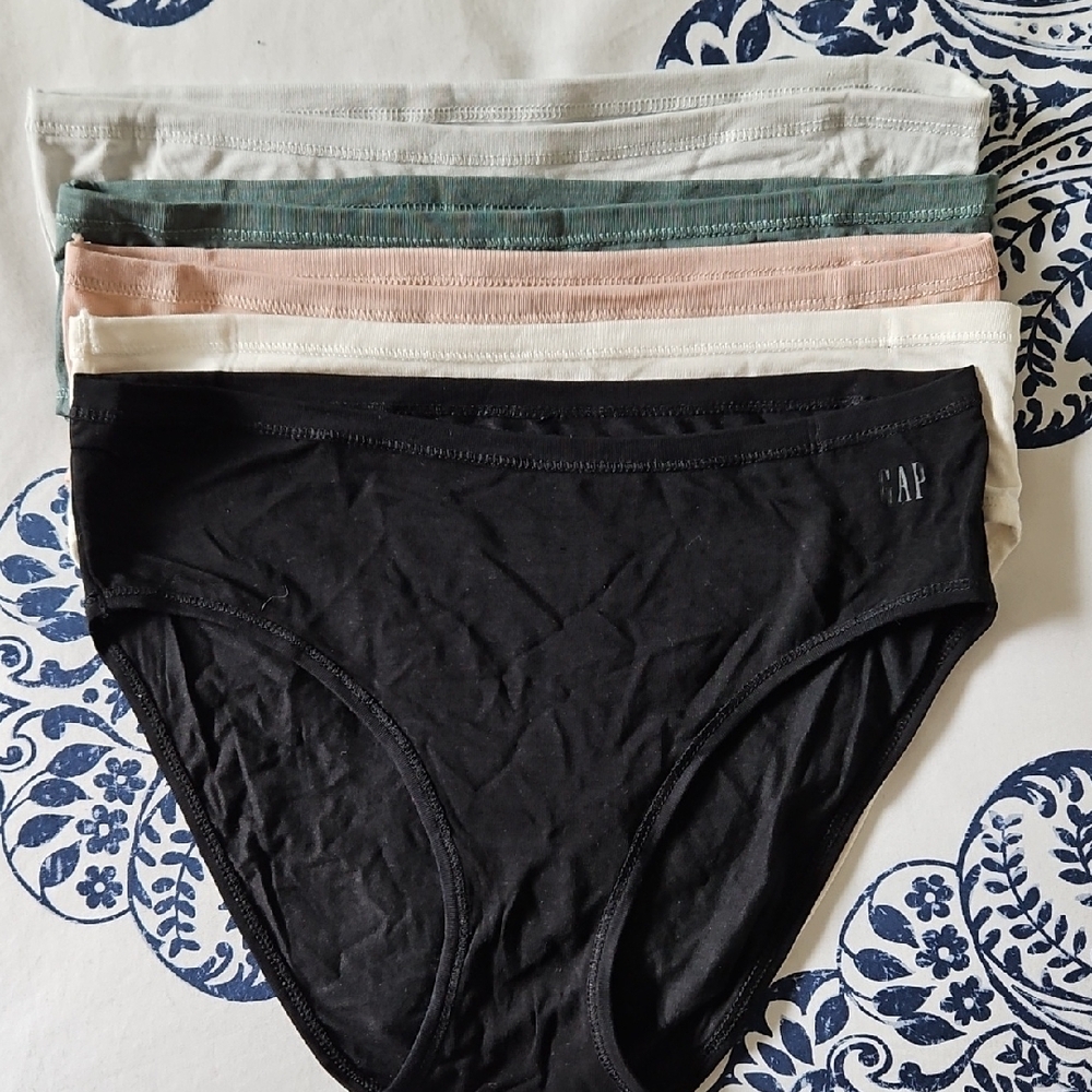 GAP Women's Panties Set / Lot / Bundle of 5